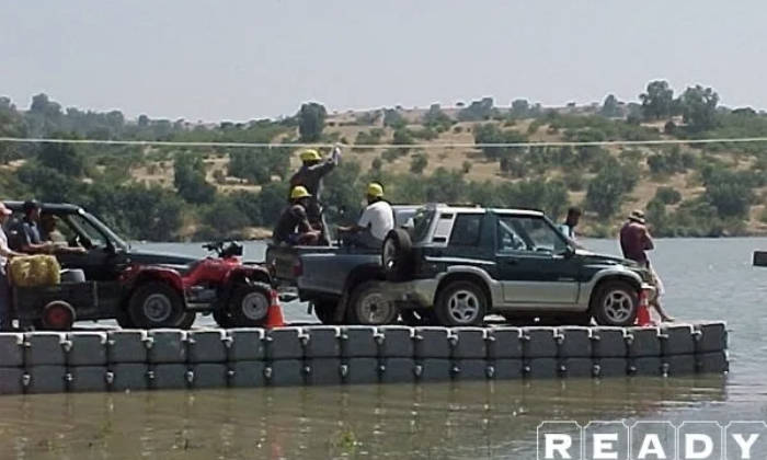 ROMPECABEZAS FLOTANTES