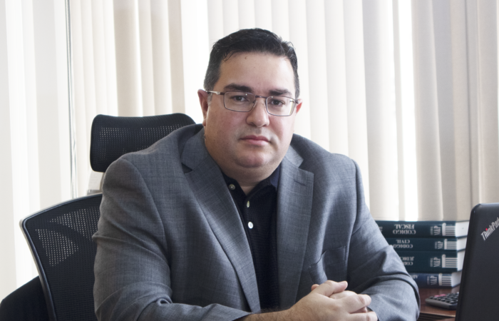 Quién es el Arquitecto Uriel Zymar Espinosa