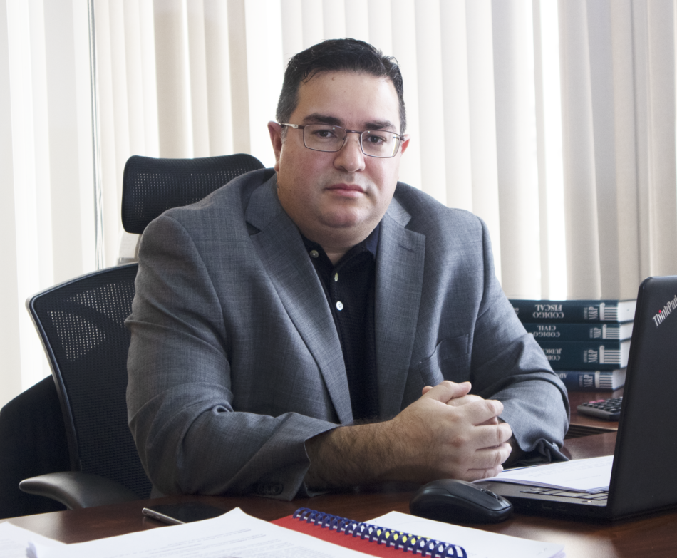 Quién es el Arquitecto Uriel Zymar Espinosa