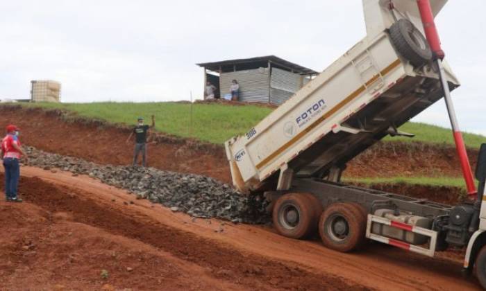 Avanza reubicación de familias del Nicolás Solano a la lotificación en Las Mendozas