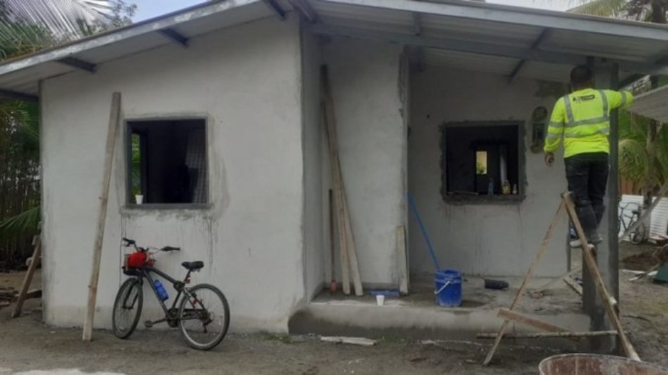 Avanzan soluciones habitacionales para damnificados por incendio en Bocas del Toro