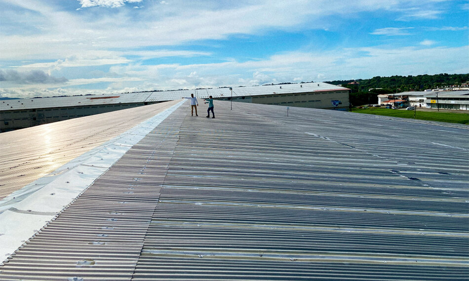 ¿Por Qué es Vital Impermeabilizar tu Techo Antes de la Temporada de Lluvias?